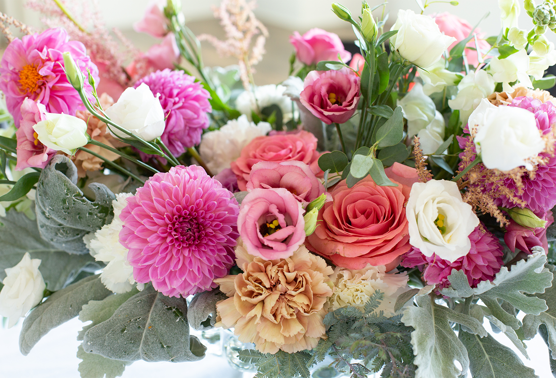 A bouquet of pink and white flowers